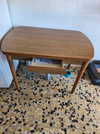 Mesa de cocina de madera