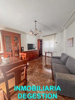 Piso en alquiler en Centro Ciudad en Linares