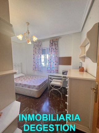 Piso en alquiler en Centro Ciudad en Linares