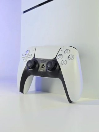 PlayStation 5 Digital Edition con controller PS5 originale