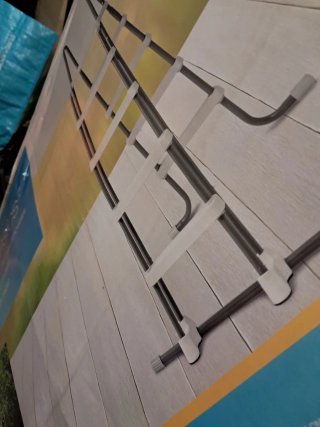 Escalera para piscina metal y plástico