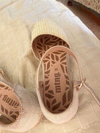 Sandalias Mustang Beige Talla 36