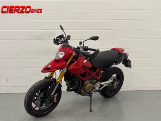 Ducati Hypermotard 1100 S Roja