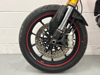 Ducati Hypermotard 1100 S Roja