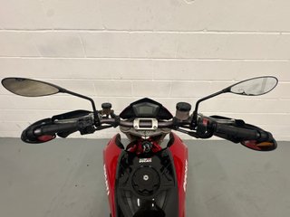 Ducati Hypermotard 1100 S Roja