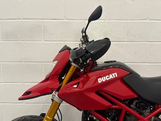 Ducati Hypermotard 1100 S Roja