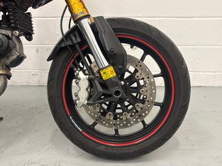 Ducati Hypermotard 1100 S Roja