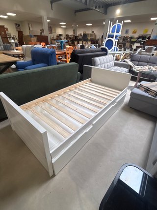 Cama nido blanca con cajones