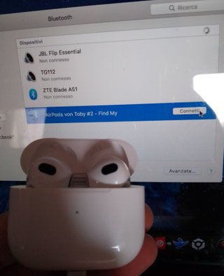 Apple AirPods 3a generazione bianchi