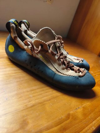 La Sportiva Mythos Talla 43.5