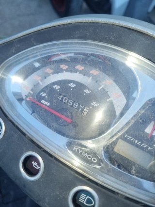 KYMCO VITALITY 50CC Scooter Gris