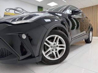 TOYOTA C-HR 125H Active desde 295€/mes*