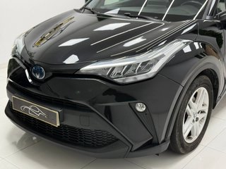 TOYOTA C-HR 125H Active desde 295€/mes*