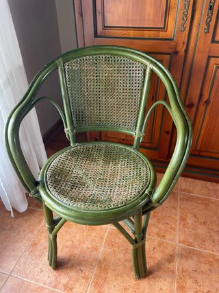 Set habitación armario estanterías y sillon