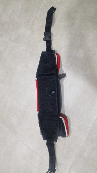 Riñonera HEBO gris y roja