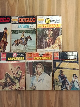 Lote 7 novelas Oeste // Autores varios