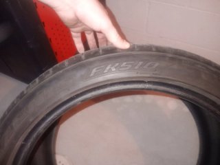 Pareja Neumáticos Falken 275/35/19 DOT 2021