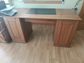 Escritorio de madera maciza
