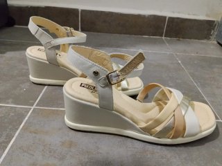 Sandalias Pikolinos Talla 38 Beige/Oro/Blanco
