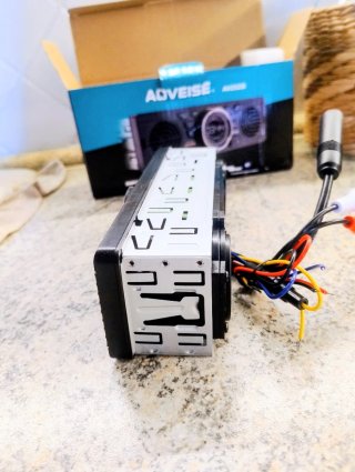 Autoradio Aoveise con casse per auto/barca