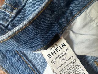 Pantalones cortos vaqueros de Shein para verano.