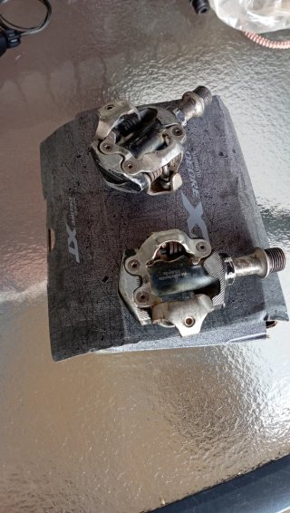 Pedales Shimano XT M8100 Usados