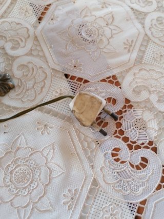 Lampada da tavolo vintage con frange