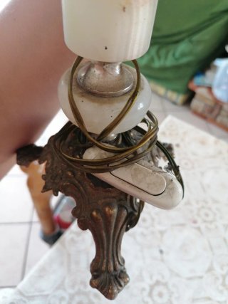 Lampada da tavolo vintage con frange