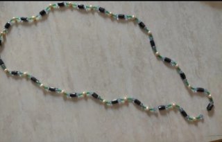 Bracciale magnetico con perle e cristalli