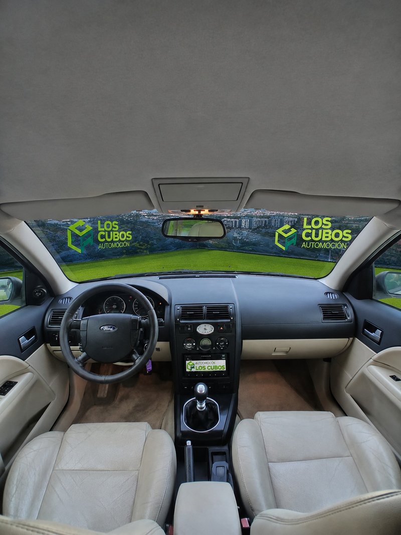 Ford Mondeo II 2.0i 16v Ghia 2002, foto 9