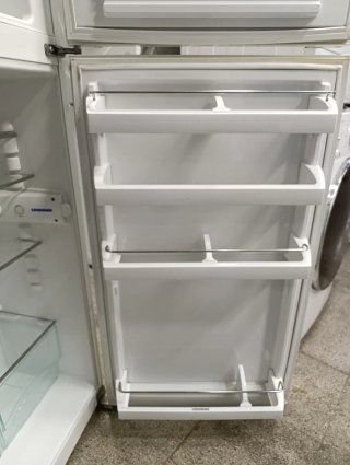 Frigorífico Liebherr 1.43x55cm
