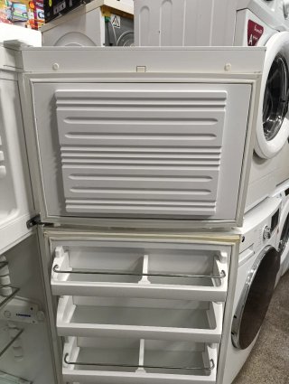 Frigorífico Liebherr 1.43x55cm