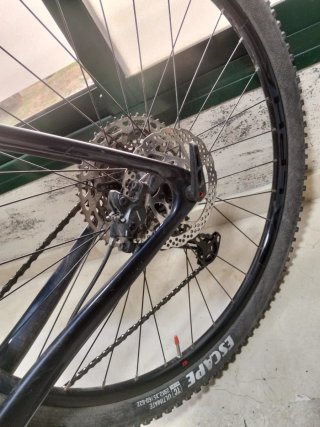 Bicicleta KTM Myroon Carbono