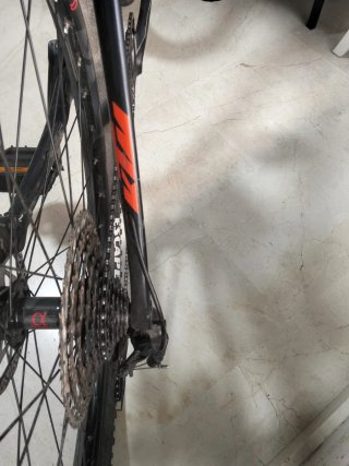 Bicicleta KTM Myroon Carbono