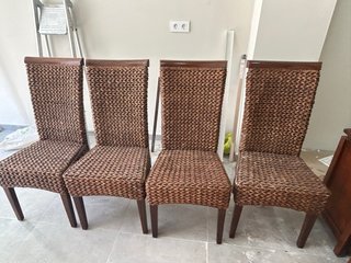 4 Sillas Banak Mimbre y Madera
