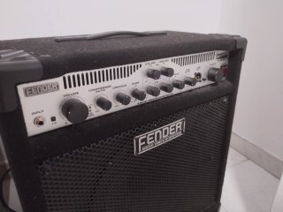 Amplificador Bajo Fender