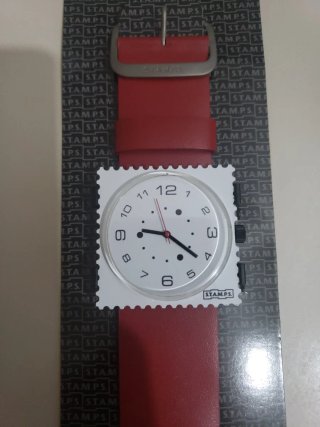 Reloj Stamps Cuadrado Rojo y Blanco sin estrenar