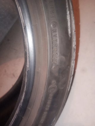 PAREJA Falken 245/40/19 DOT 0522