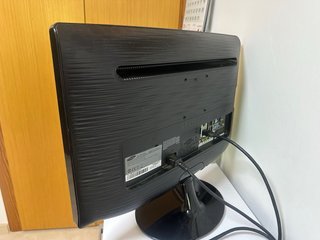 Monitor Samsung HDTV Negro
