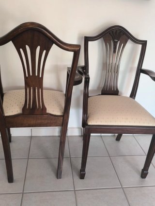 2 SILLAS DE MADERA PRECIOSAS