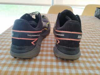 Salomon Thundercross Talla 45 1/3 Negro/Amarillo