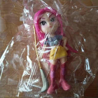 Muñecas K-pop Mira