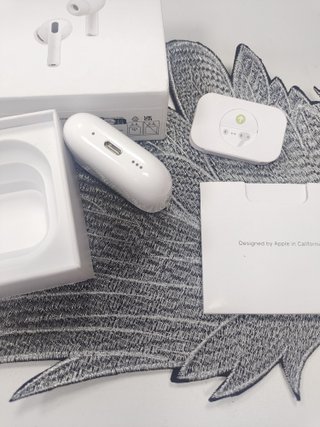 AirPods Pro 3 Bianchi
