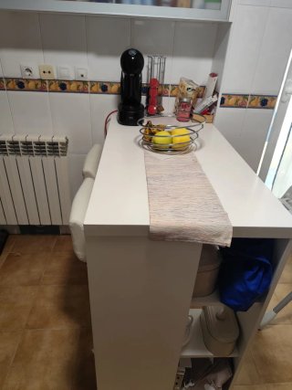 Mesa alta cocina y 2 taburetes