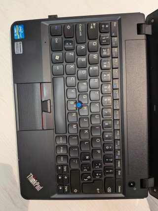 Lenovo ThinkPad X121e Ultraportátil