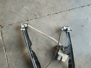 Elevalunas Delantero Derecho Peugeot 308 5 Puertas