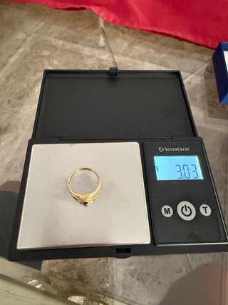 Anillo Oro y Zafiro Azul