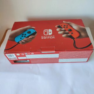 Nintendo Switch Azul y Naranja Vacia