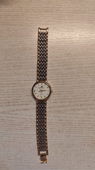 Orologio donna da polso al quarzo.