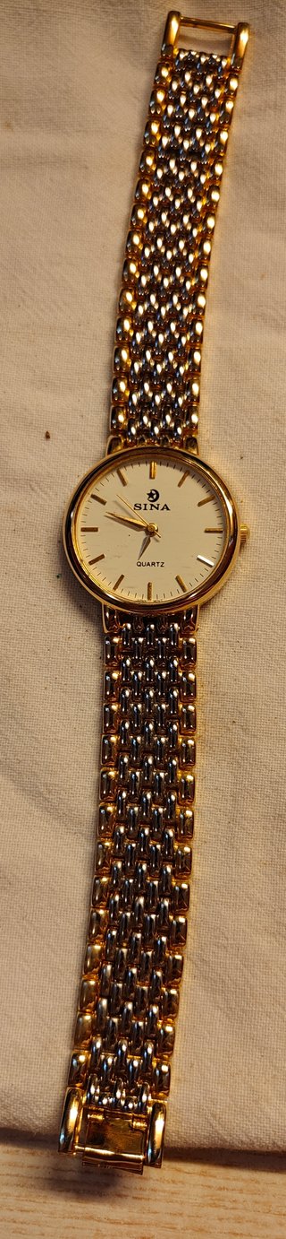 Orologio donna da polso al quarzo.